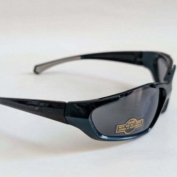 NWT Vintage 90's PC Rectangle Sport Wrap Sunglasses (Green/Black) - Picture 2 of 5